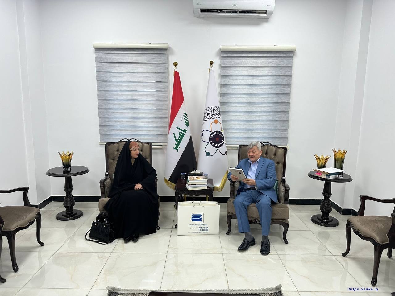 زيارة رئيس مؤسسة إنكي، العلوية كوثر الغرابي، للدكتور إبراهيم بحر العلوم