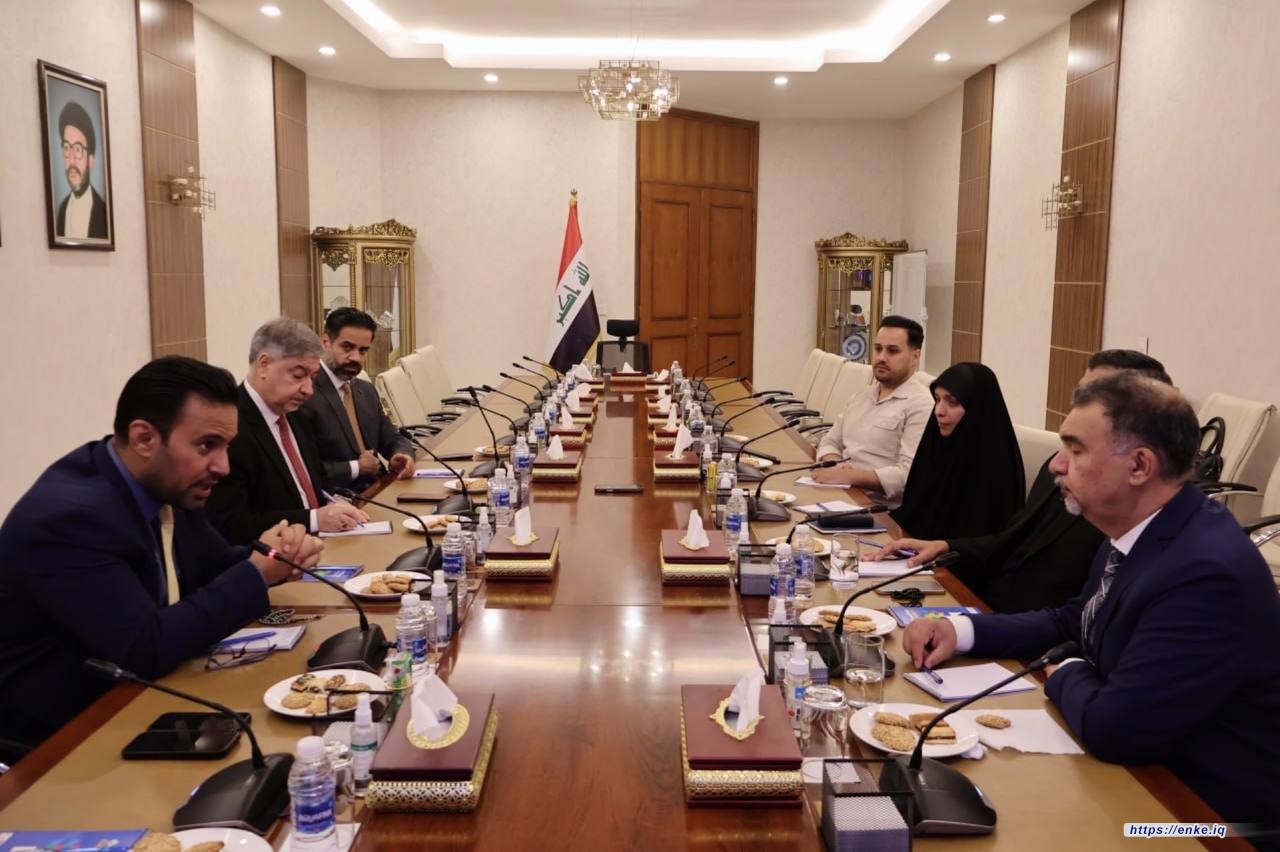 اللجنة العلمية لمحور العلاقات الدولية في مؤتمر “الآفاق المستقبلية لأتباع أهل البيت (عليهم السلام)” تعقد اجتماعها الأول